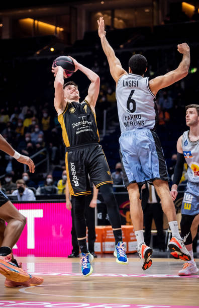 也为足球世 也为足球世